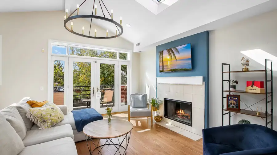 3511 N Seminary Avenue #3, Chicago, IL 60657 - #2