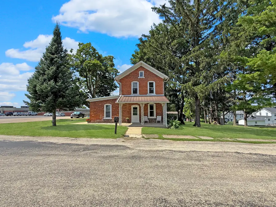 104 S Johnson Street, Orangeville, IL 61060 - #2