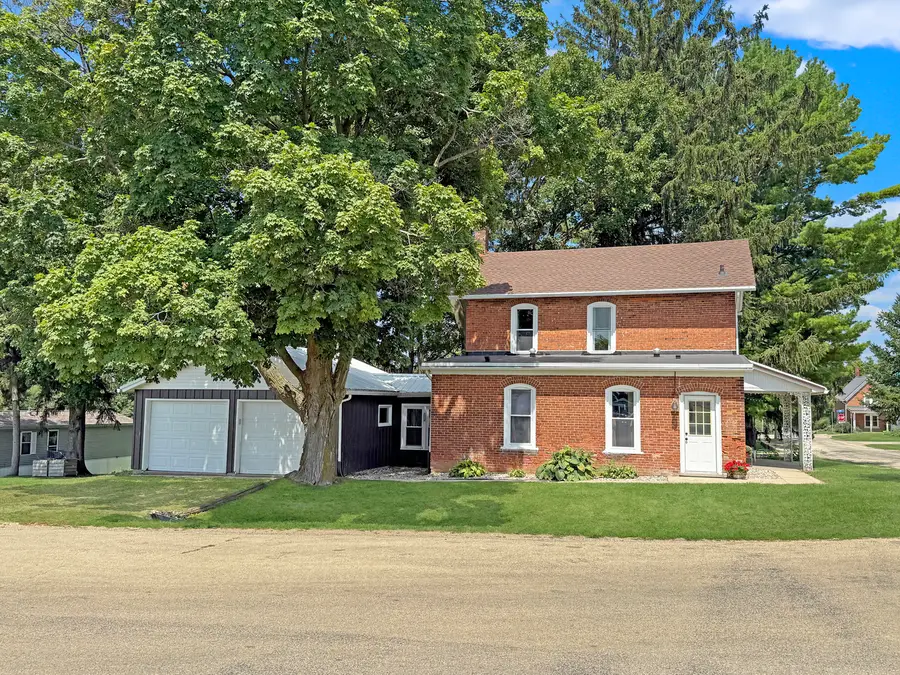 104 S Johnson Street, Orangeville, IL 61060 - #3