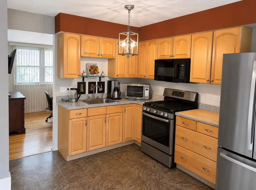 2176 N Westmoreland Drive, Palatine, IL 60074 - #3