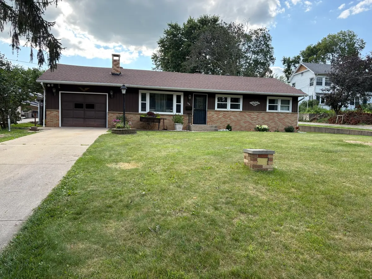 304 Mix Street, Oregon, IL 61061 - #1