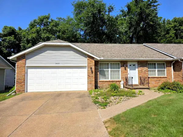 2623 1st Street Court, Moline, IL 61265