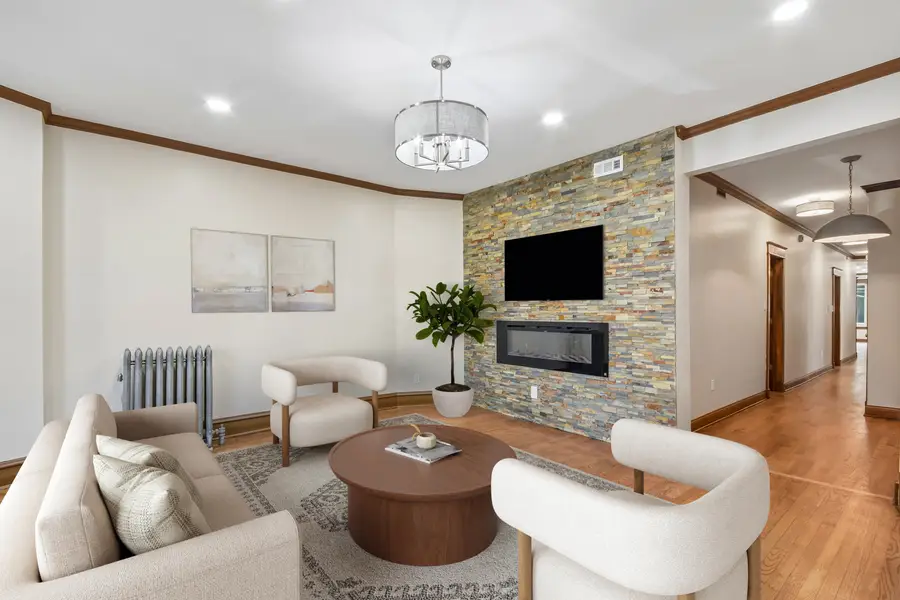 5218 S Dorchester Avenue #1, Chicago, IL 60615 - #3