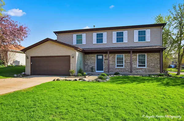 4816 W Courtland Trail, McHenry, IL 60050