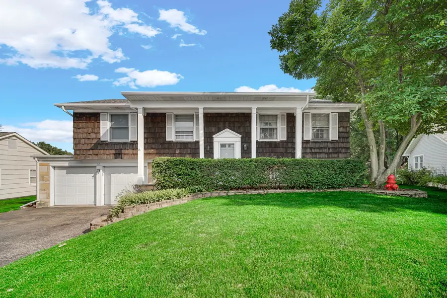 12 Regent Court, Buffalo Grove, IL 60089 - #2