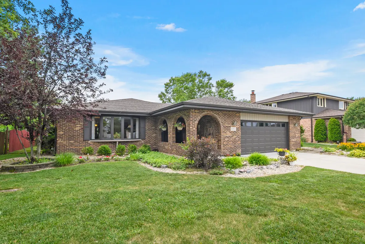 8955 Linden Drive, Tinley Park, IL 60487 - #1