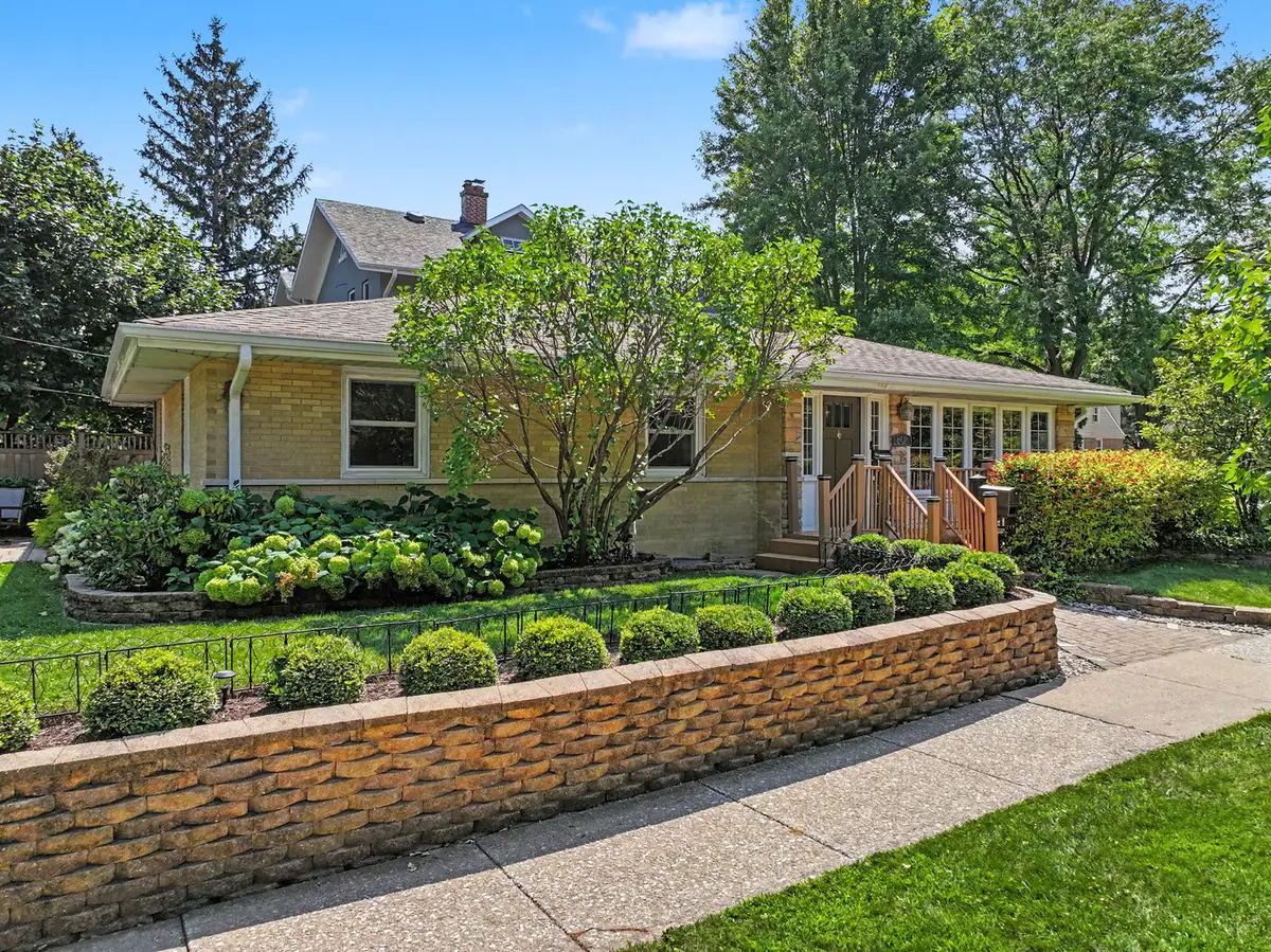 801 8th Avenue, La Grange, IL 60525 - #1