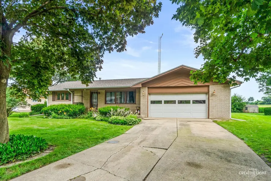 444 Wyoming Avenue, Paw Paw, IL 61353 - #2