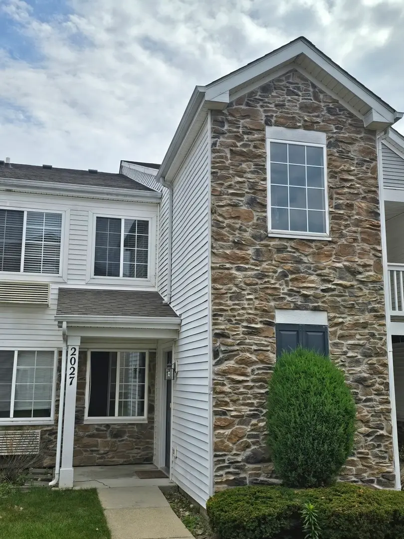 2027 Silverstone Drive #2027, Carpentersville, IL 60110 - #1