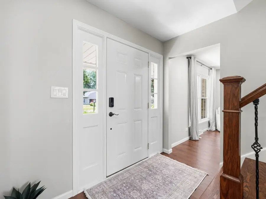 916 Stratford Lane, Downers Grove, IL 60516 - #3