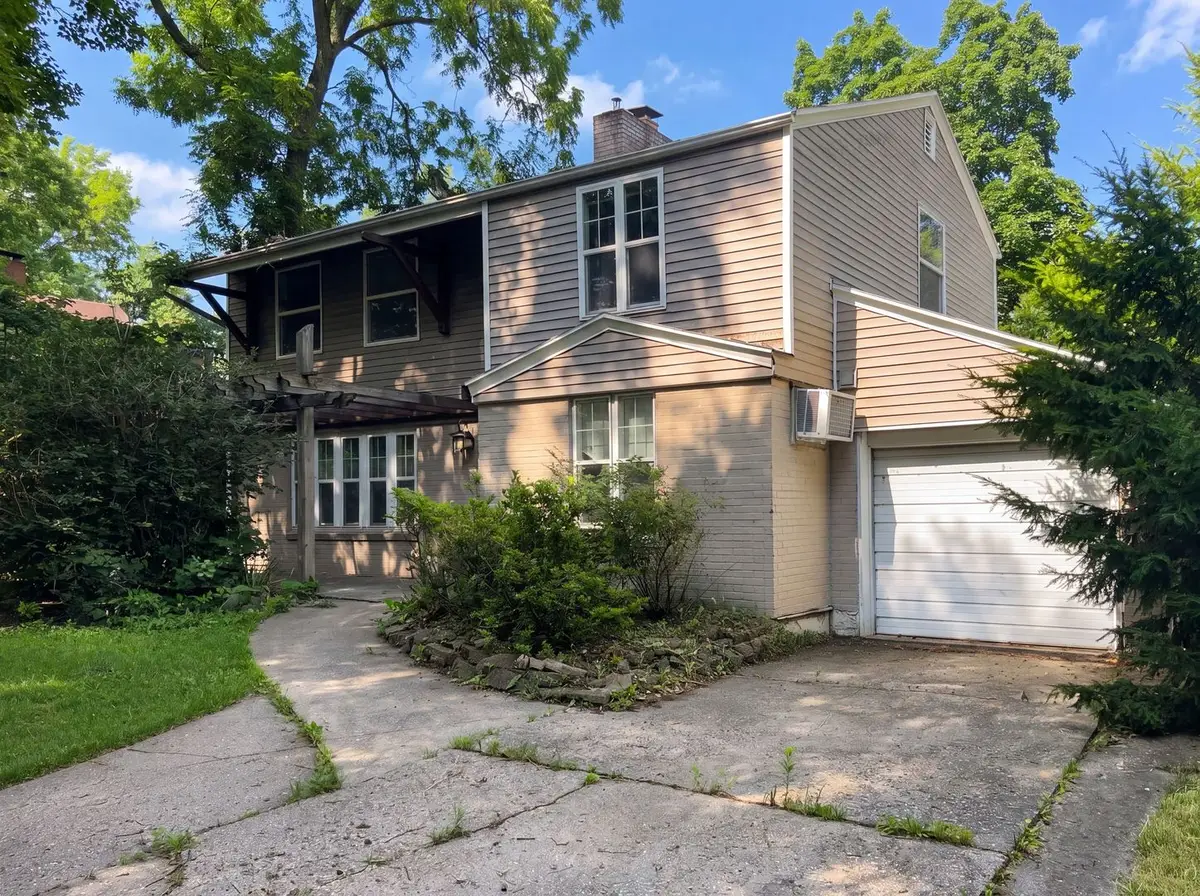 911 Foley Avenue, Champaign, IL 61820 - #1