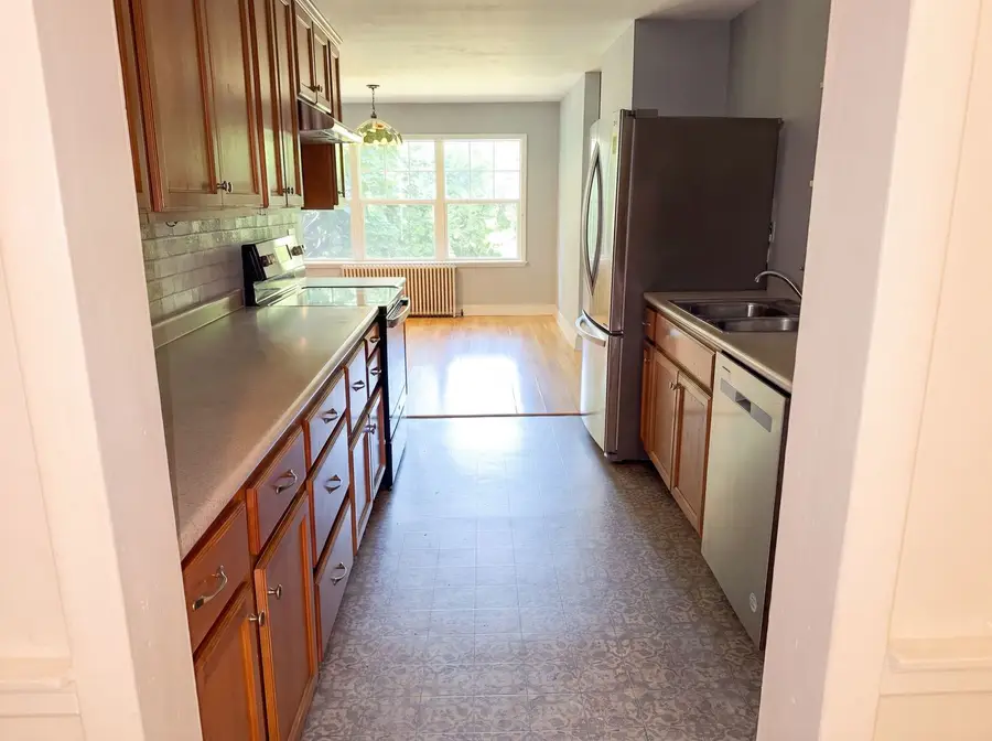 911 Foley Avenue, Champaign, IL 61820 - #2
