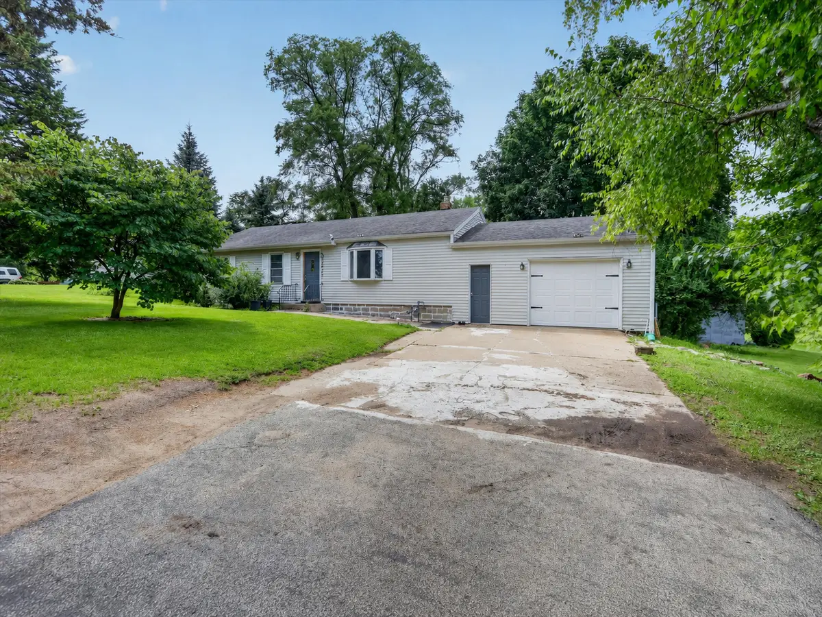 2427 Windsor Road, Loves Park, IL 61111 - #1