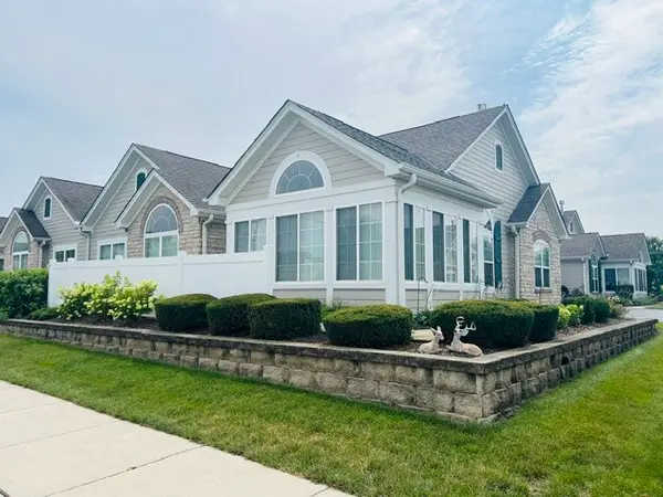 16625 S Fox Run Circle, Plainfield, IL 60586