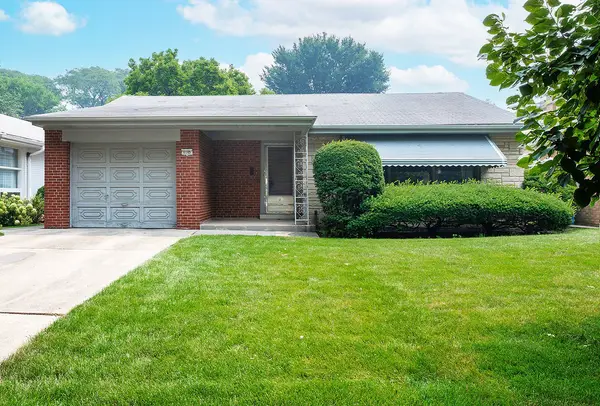 Address Withheld By Seller, Chicago, IL 60646