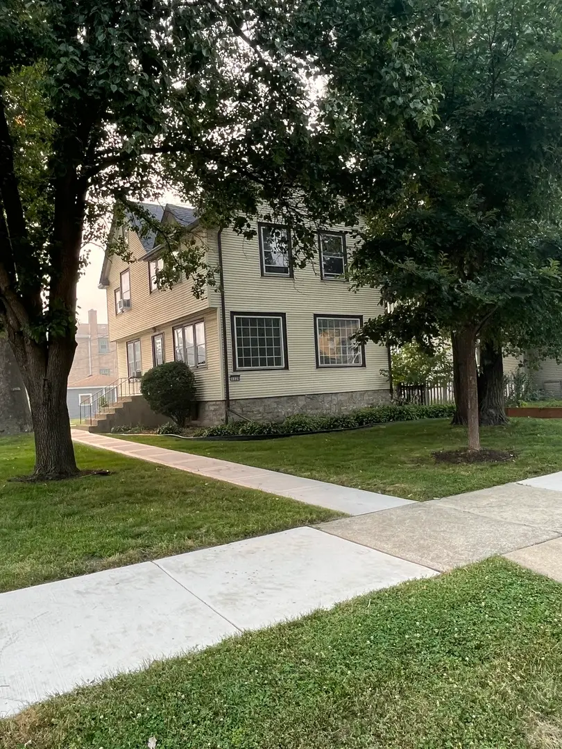3328 Wisconsin Avenue, Berwyn, IL 60804 - #3