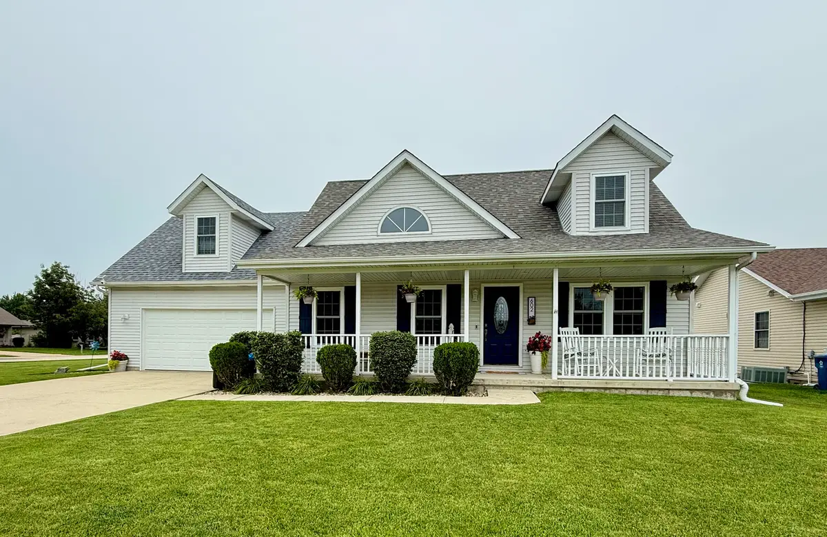 602 Suzanne Avenue, Bradley, IL 60915 - #1
