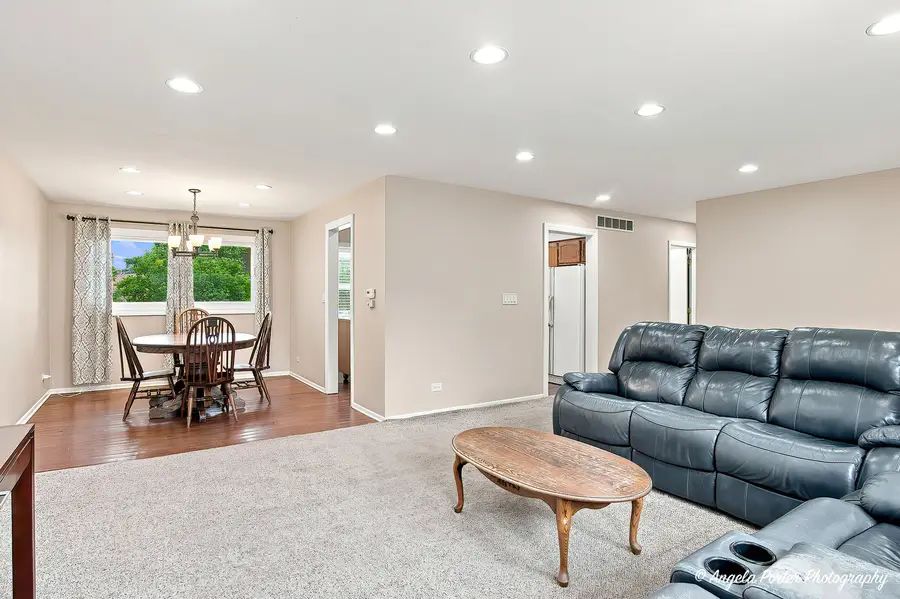 15 Old Mill Grove Road, Lake Zurich, IL 60047 - #3