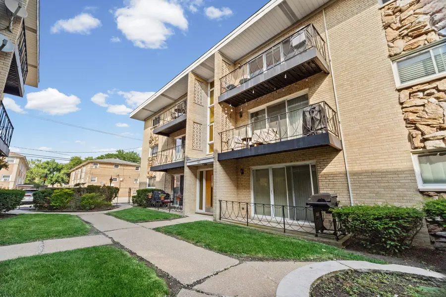 6811 N Olmsted Avenue #205, Chicago, IL 60631 - #2