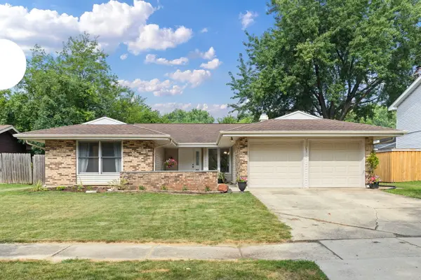 121 Newport Drive, Bolingbrook, IL 60440