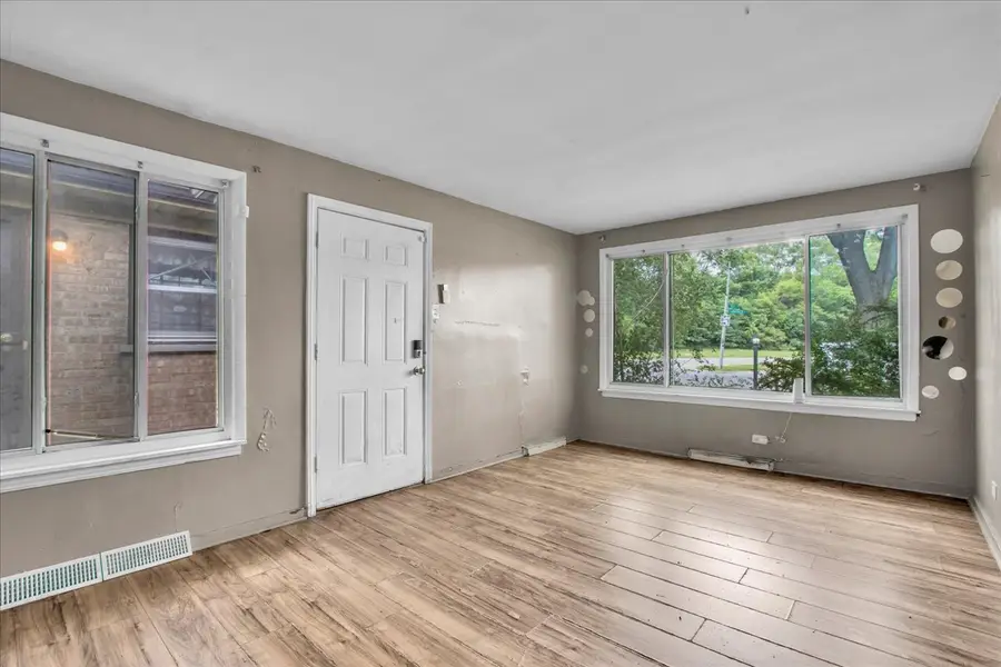9302 S Rhodes Avenue, Chicago, IL 60619 - #2