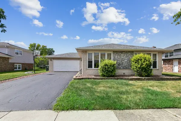 238 S Walnut Street, Glenwood, IL 60425