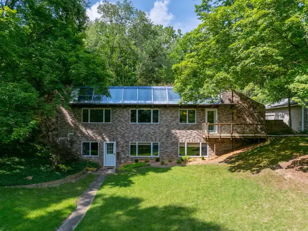 3312 187th Street Court, East Moline, IL 61244