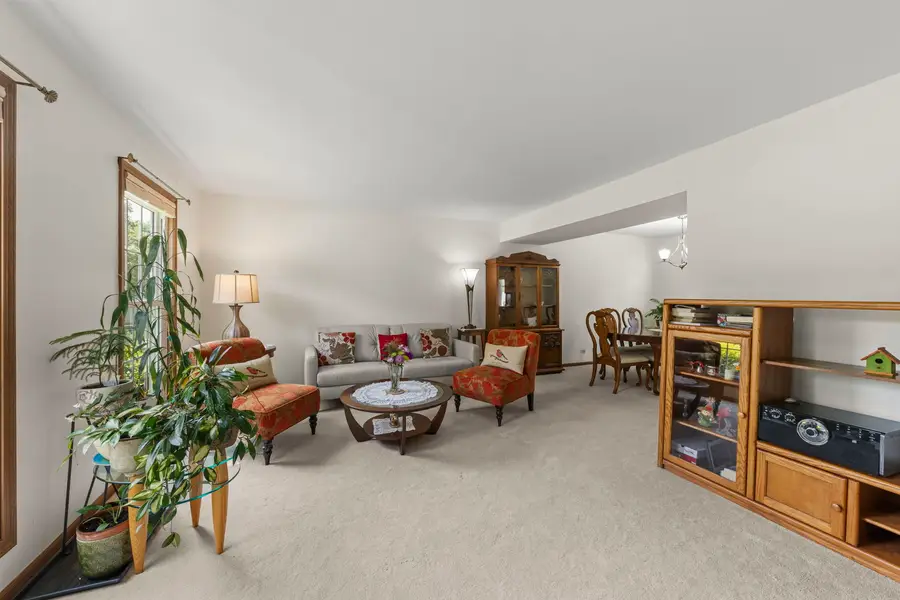 882 Aspen Drive, Lombard, IL 60148 - #3