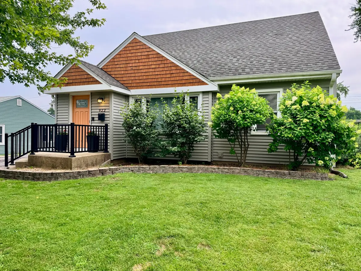 922 Cornell Street, Ottawa, IL 61350 - #1