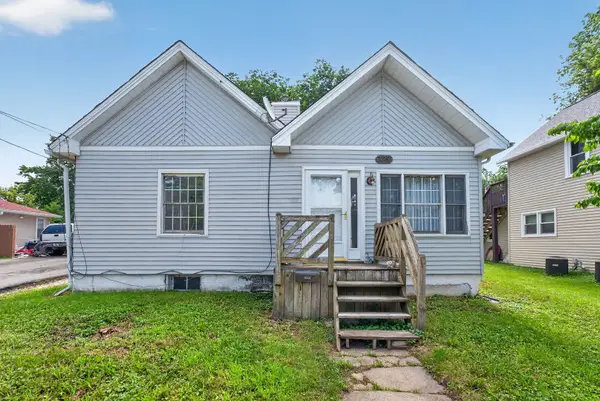 322 Hickory Street, DeKalb, IL 60115