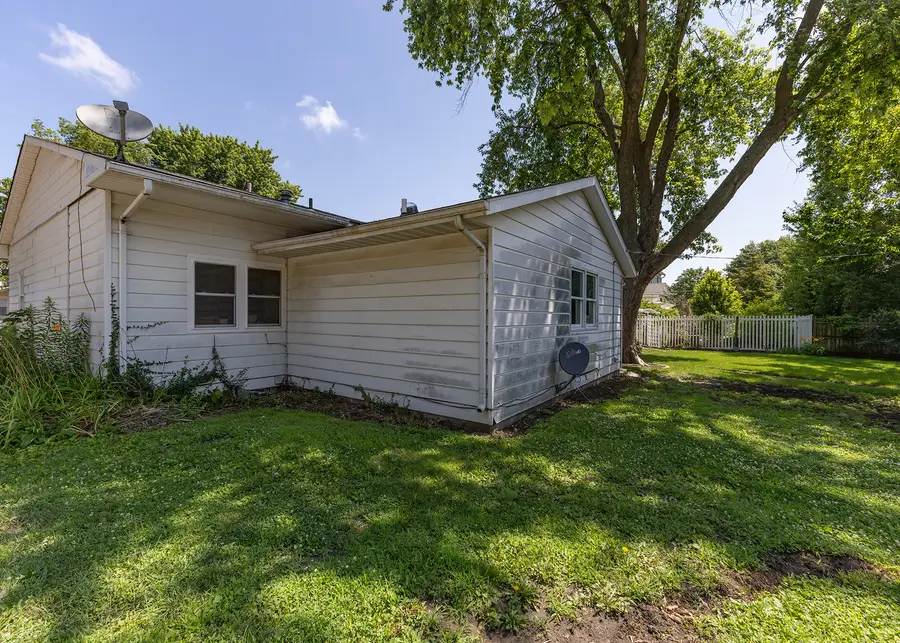 118 E Pearl Street, Geneseo, IL 61254 - #3