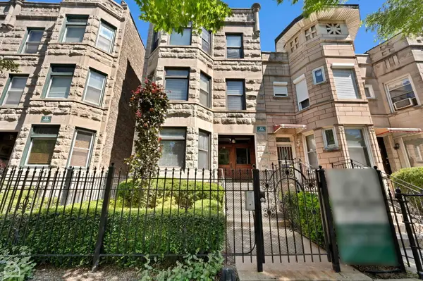 438 E 45th Place, Chicago, IL 60653