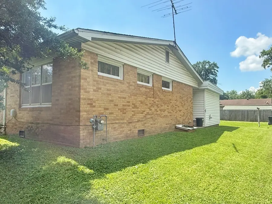 313 E 12th Street, Metropolis, IL 62960 - #2
