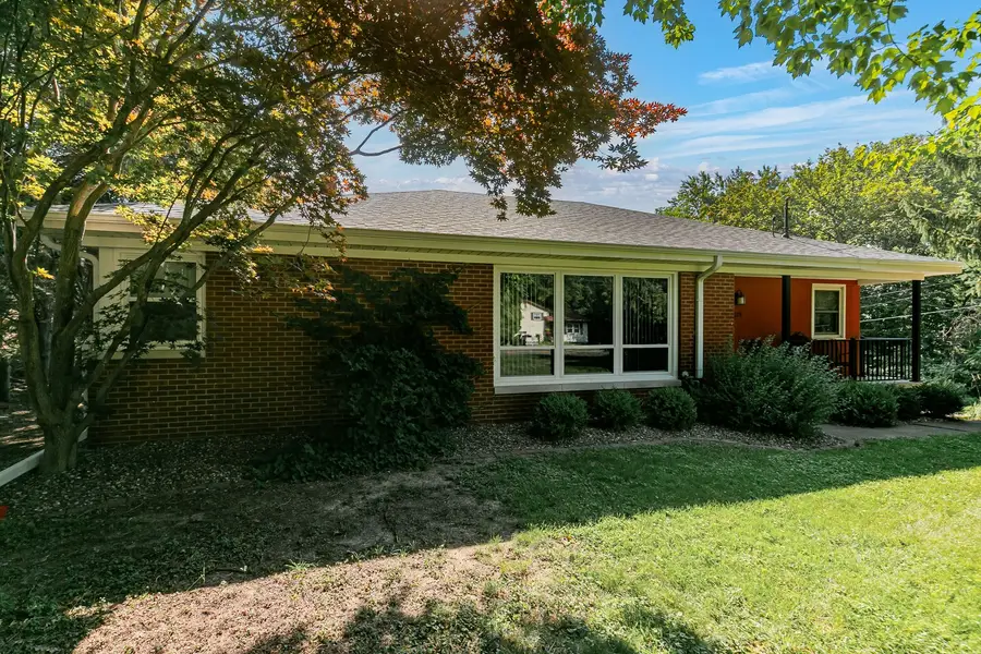 2625 24th Street, Rock Island, IL 61201 - #2