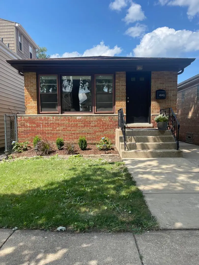 4840 W Gunnison Street, Chicago, IL 60630 - #1