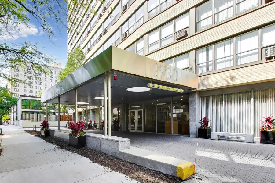 2930 N Sheridan Road #702, Chicago, IL 60657 - #3
