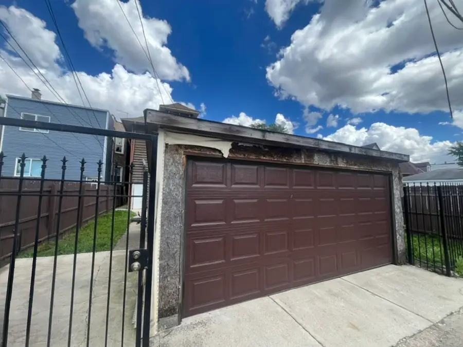 952 N Massasoit Avenue, Chicago, IL 60651 - #3