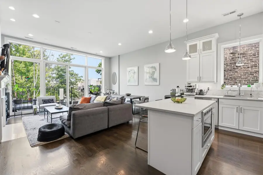 1817 W Iowa Avenue #3, Chicago, IL 60622 - #2