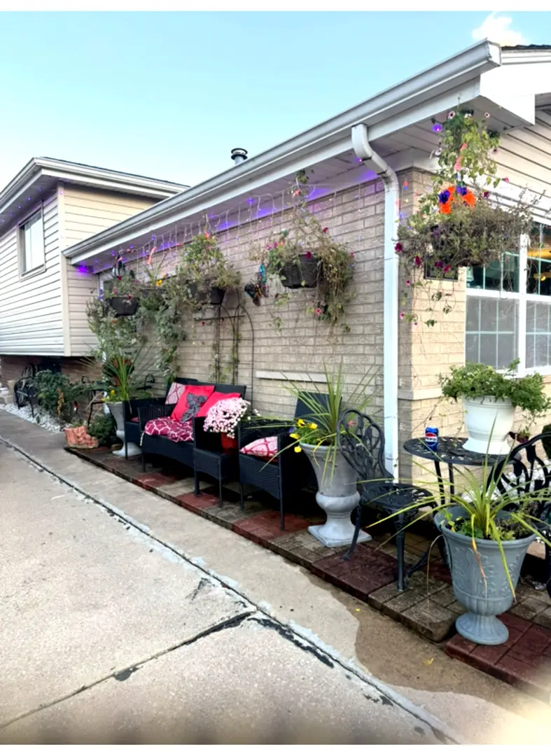 14241 S Marquette Avenue, Burnham, IL 60633 - #2