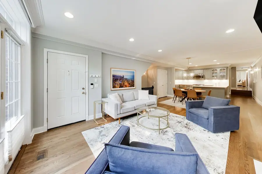 3507 N Reta Avenue #1, Chicago, IL 60657 - #3