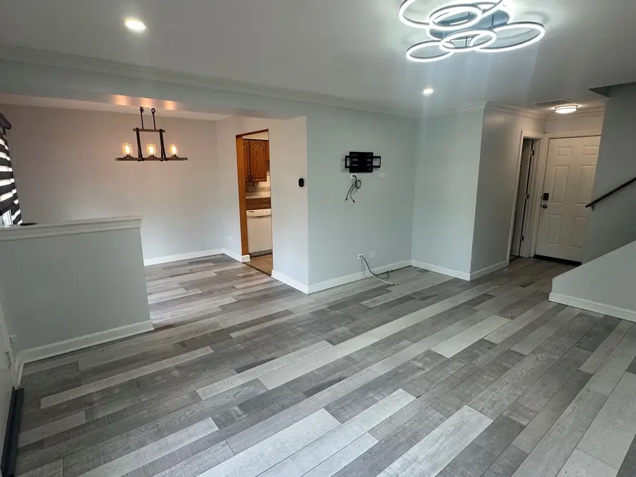 5700 Dutch Mill Court #B, Hanover Park, IL 60133 - #3