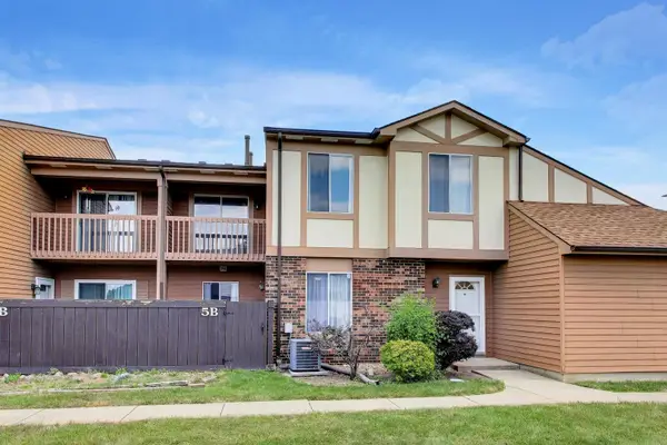 5B Fernwood Drive #5B, Bolingbrook, IL 60440