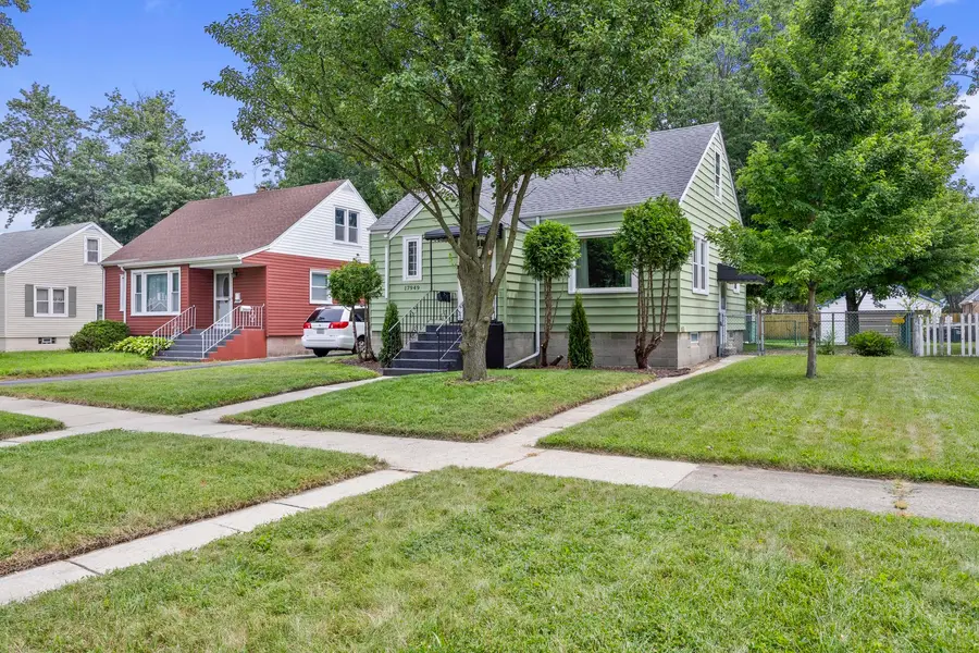 17949 Escanaba Avenue, Lansing, IL 60438 - #2