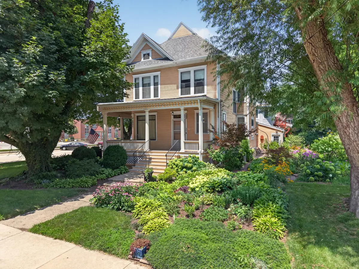 300 E Lafayette Street, Ottawa, IL 61350 - #1