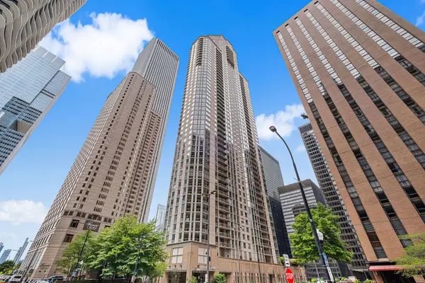 222 N Columbus Drive #2210, Chicago, IL 60601
