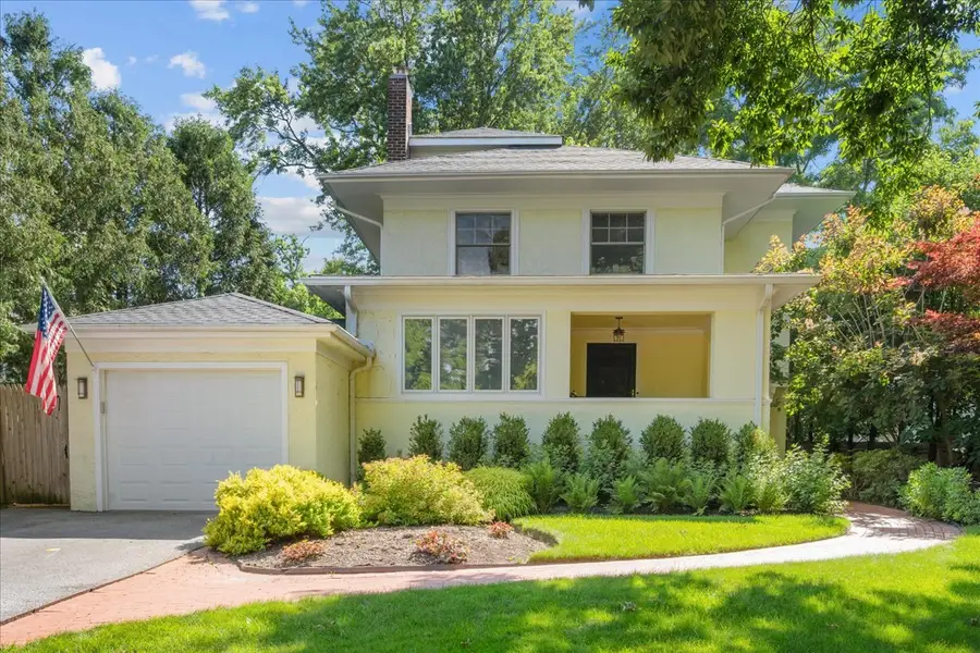 411 E Illinois Road, Lake Forest, IL 60045 - #2
