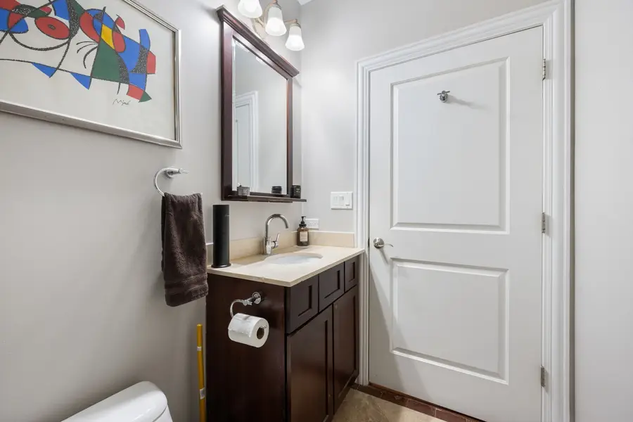 4755 N Kilbourn Avenue #3C, Chicago, IL 60630 - #3