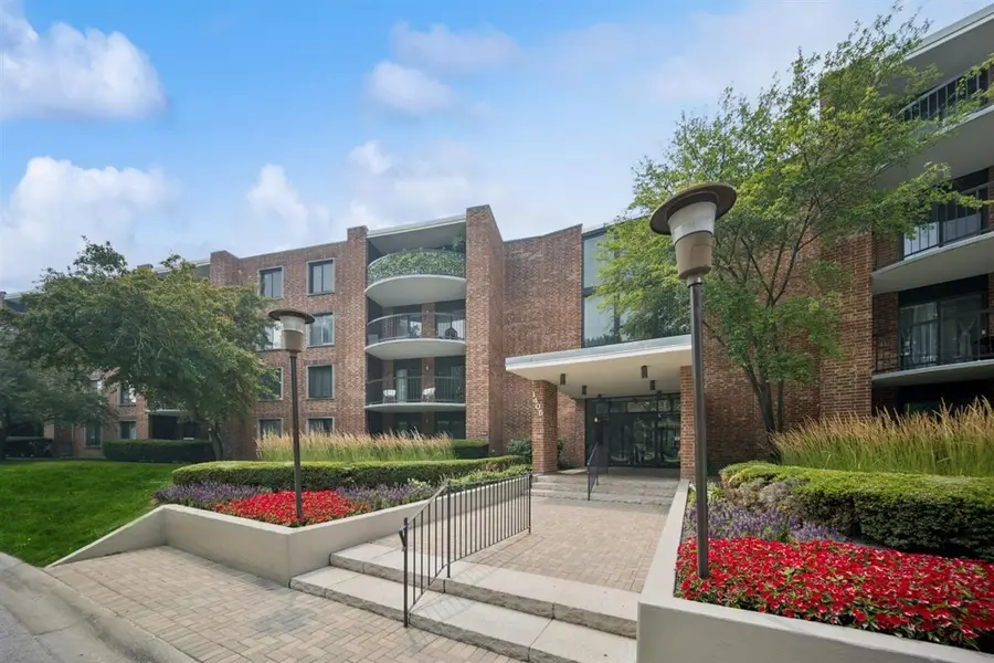 1405 E Central Road #118C, Arlington Heights, IL 60005 - #2