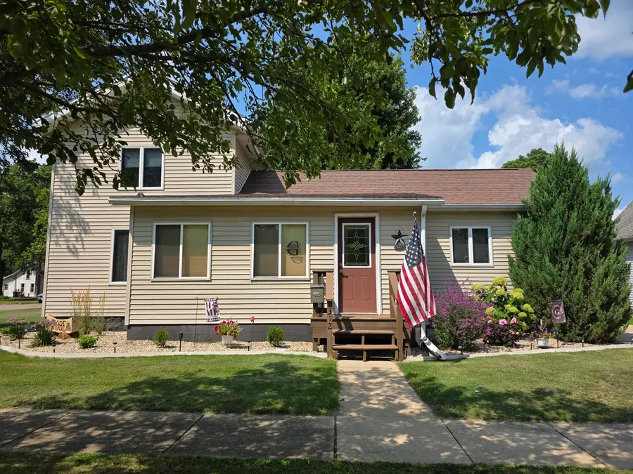 312 W 6th Street, Prophetstown, IL 61277 - #2