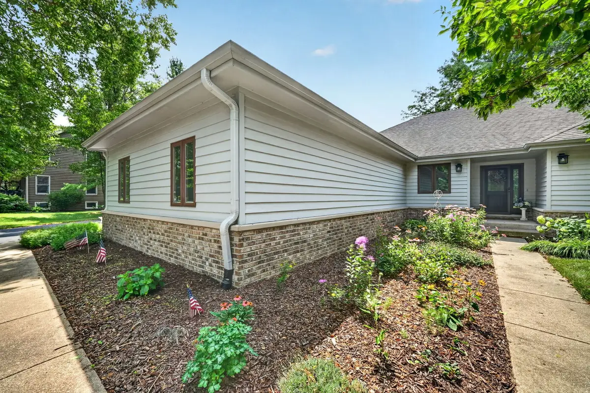 10293 E Hickory Ridge Drive, Rochelle, IL 61068 - #1